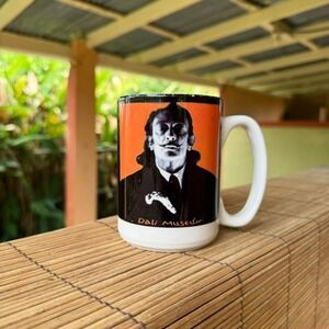 Salvador Dalí Museum Mug "Yo No‎ Estoy Loco!" Vintage Art Coffee Cup